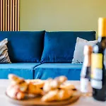 Salford Urban Escape - Stylish Allure Modern 2br For 6 - Business & Leisure Ready By Parydise *