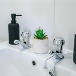 Salford Urban Escape - Stylish Allure Modern 2br For 6 - Business & Leisure Ready By Parydise Apartment *