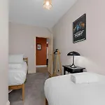 3 Bed Canal St Flat Sleeps 9 Centre Manchester