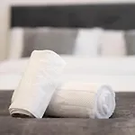 Luxury 1-bed Near Centre And North General Hospital