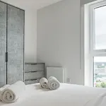 2 Bedroom By Torr Group Flexible Renting With Free Wifi Mánchester
