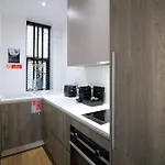 Stylish Northern Quarter Studio, Ideal For Leisure & Work דירה מנצ'סטר