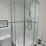 Spacious 3-Bed City Home-Ao Arena, Northern Qtr - Pass The Keys