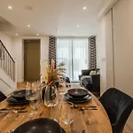The Hidden - 4br Townhome Roof Tatil Evi Manchester