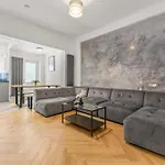 Modern Centre Townhouse Sleeps 10 & Parking * Manchester