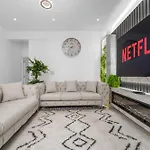 Sluxe 4mins To Etihad Stadium And Coop Live Manchester