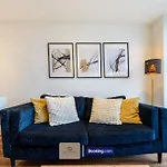 2Br City Flat By Paul & Malin Properties Short Term Rental Salford With Easy Transport Links Apartmán *