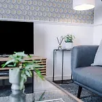 Spacious 2-bed 5mins To Co-op Live & Etihad Campus W Free Parking 度假居 曼彻斯特