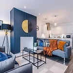 3br Fully-equipped House With Free Wifi & Parking *