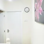 Stylish 3 Bedroom House 60 - Free Parking * Manchester