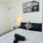 Britlodge Ruskin Ave マンチェスター