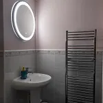 Gem With Stylish 2br Retreat And Free Carpark * Mánchester