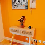 Gem With Stylish 2br Retreat And Free Carpark