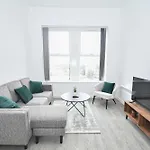 Spacious 2bed Close To Etihad *