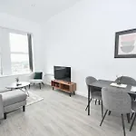Spacious 2bed Close To Etihad マンチェスター