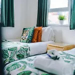Stunning Riverside 3-bed By 53 Degrees In With Garden & Free Parking! 别墅 曼彻斯特