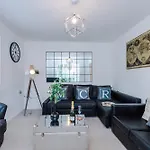 别墅 Stunning Riverside 3-bed By 53 Degrees In With Garden & Free Parking! 曼彻斯特