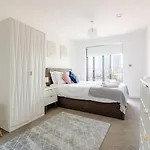 Lets Sa I 2bed 2bath L Waterfront L Private Balcony I Relaxing Retreat I Great Location 公寓 曼彻斯特