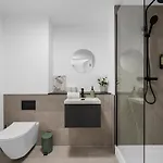 Skyline Old Trafford Flat By Superhost