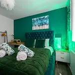 منزل للإقامة Prestige Mcr - Close To Centre-etihad Stadium - Fast Wifi *