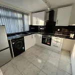 3 Bedroom Luxurious Casa de Férias Manchester