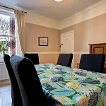 別荘 Spacious Victorian Family In Stretford - Pass The Keys マンチェスター