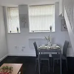 Charming 1br Haven Close To Downtown