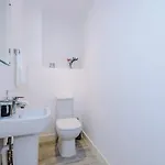 Apartment 2br Chic And Stylish In Salford, Wifi, Kitchen, Parking With View Manchester