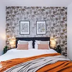 Hébergement de vacances Modern 4br Family Sleeps 8 + Free Parking Manchester