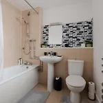 Stylish 2Br Flat - Walk To Old Trafford - Free Parking Manchester
