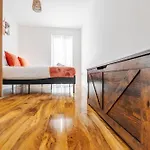 Stylish 2br Flat - Walk To Old Trafford - Free Parking Manchester