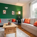 Apartmán Stylish 2Br Flat - Walk To Old Trafford - Free Parking *