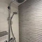Ficus Hill Private Ensuite Room