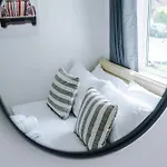 Spacious Stretford 3-Bed, Driveway Parking, Pool Table, Sleeps 6 Манчестер