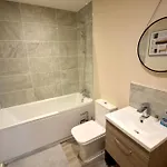 Appartement Sandringham Ground Floor Dbl Bed & Parking