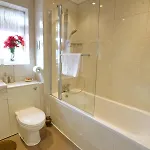 Base For 4 Bed-garden-free Parking - Pass The Keys Manchester
