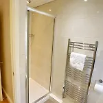Base For 4 Bed-garden-free Parking - Pass The Keys Ferienhaus Manchester