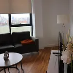 Luxury Penthouse With The View In Daire Manchester