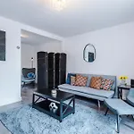 Tatil Evi Media Home, Sleeps 7, Full Kitchen, Parking For 2