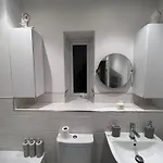 Spacious 2 Bed House In Manchester With Private Parking Дом отдыха Манчестер