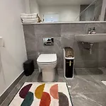 Appartamento Exquisite Riverview 2bedroom Flat In Manchester. Manchester