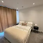Exquisite Riverview 2bedroom Flat In Manchester. Appartamento