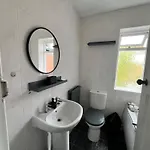 Budget Spacious 3 Bed In *