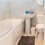 Διαμέρισμα 2 Bedroom Denton, Suitable For Professionals Needing A Peaceful Work Environment Μάντσεστερ