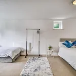 2br Flat - Free Parking - Old Trafford - Weekly Rates *