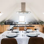Withington Apartment *