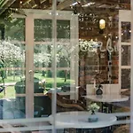 Eleven Didsbury Park 4*