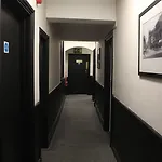 Mitre Centre Hotel 3*