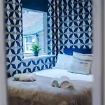 Holiday home Stunning 5bed 3bath House, Parking,