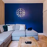 Stunning 5bed 3bath House, Parking,